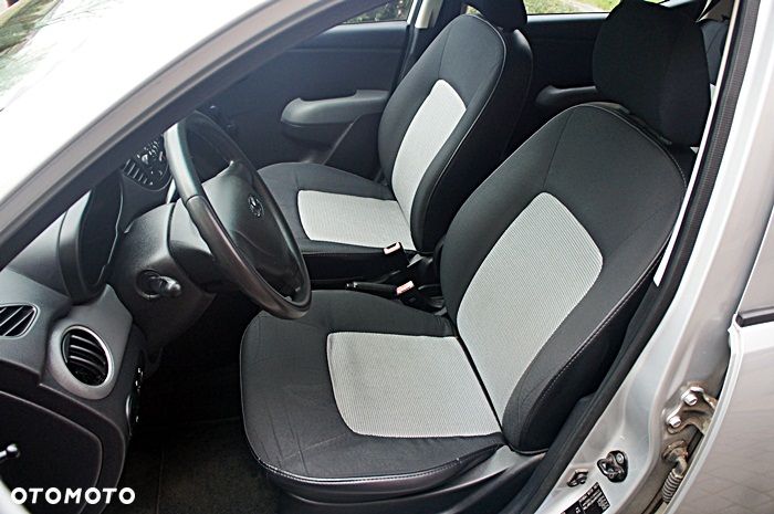 Hyundai i10 1.1 Classic - 17