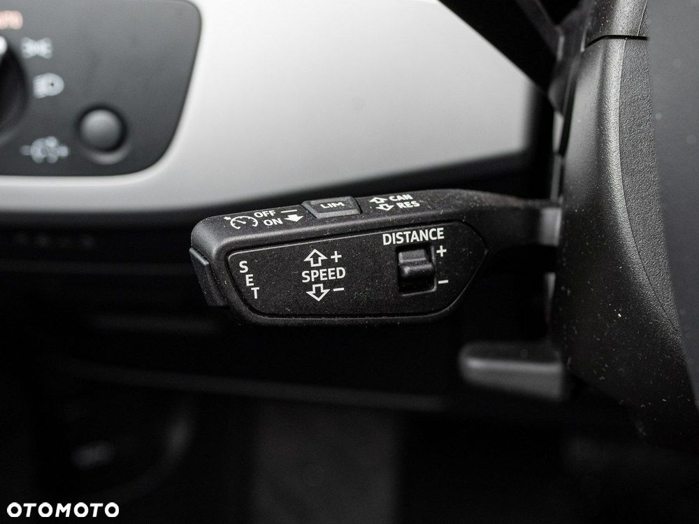 Audi A4 Avant 35 TFSI mHEV S tronic - 16