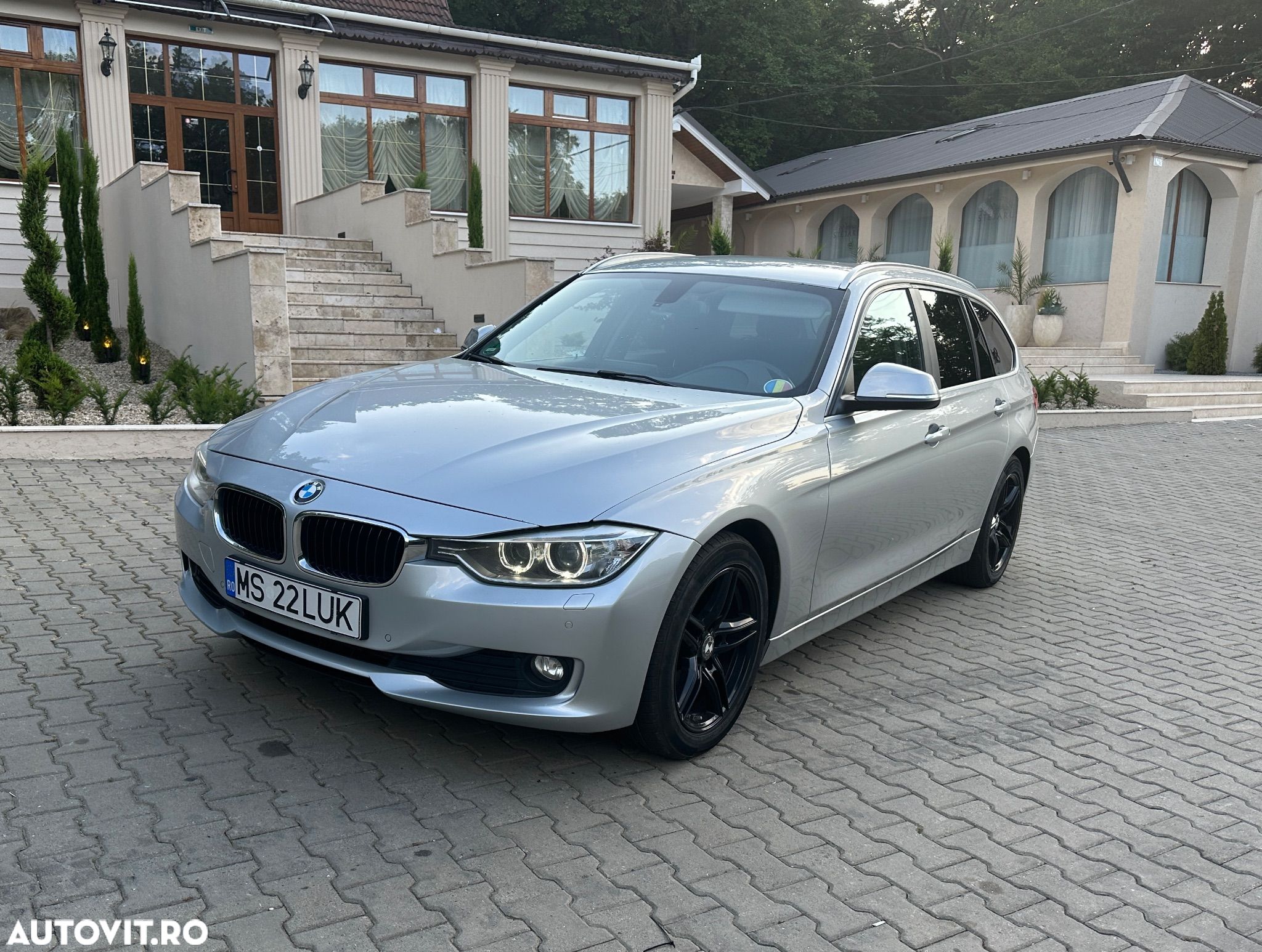 BMW Seria 3 318d - 1