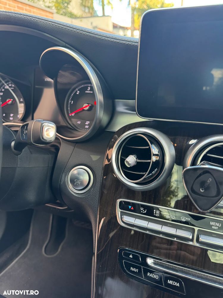 Mercedes-Benz GLC 220 d 4Matic 9G-TRONIC - 12