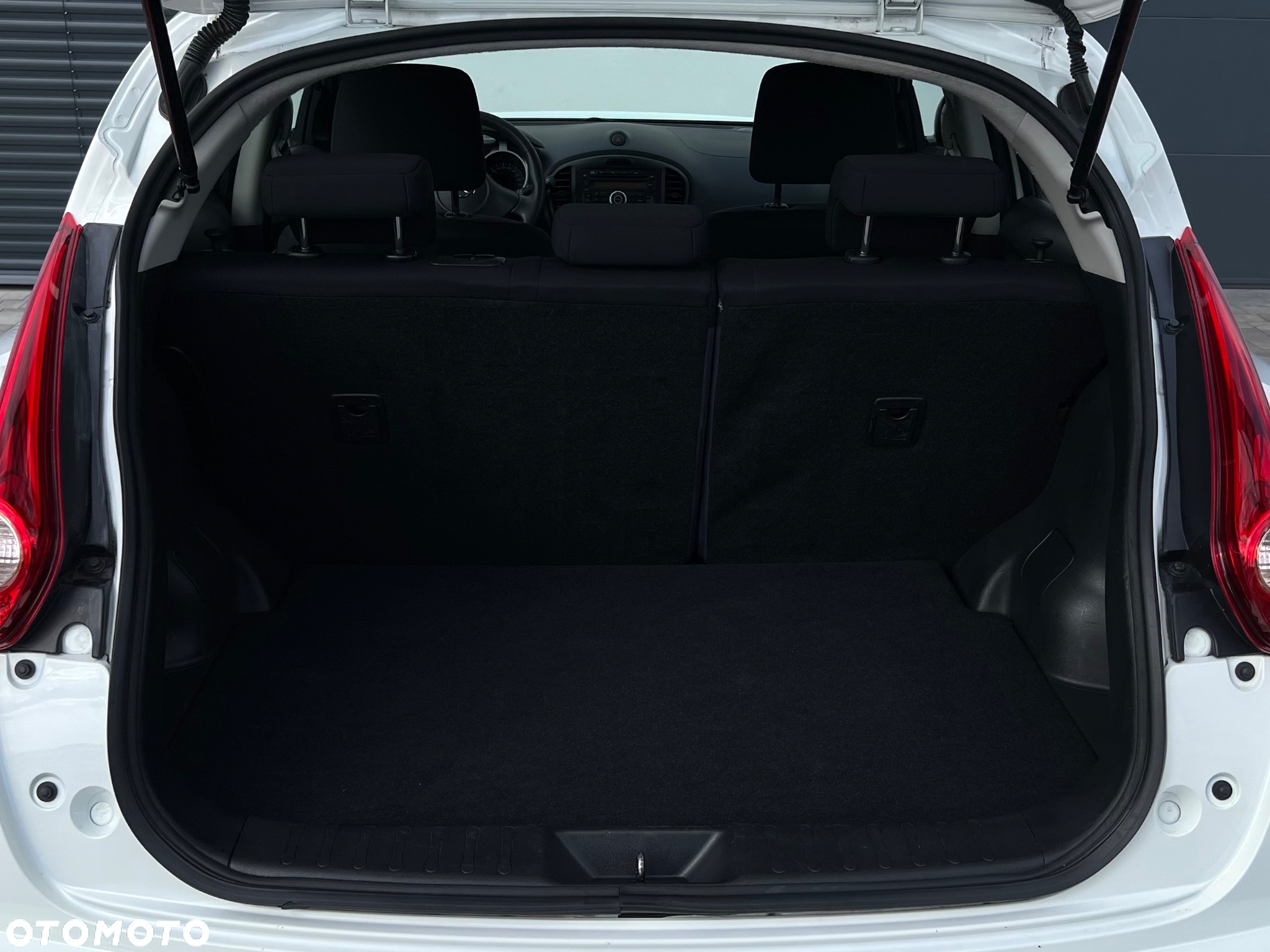 Nissan Juke 1.6 Visia - 36