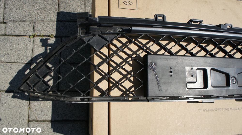 KRATKI PRZEDNI ZDERZAK ŚRODKOWA PRAWA LEWA RENAULT MEGANE IV LIFT RS LINE - 2