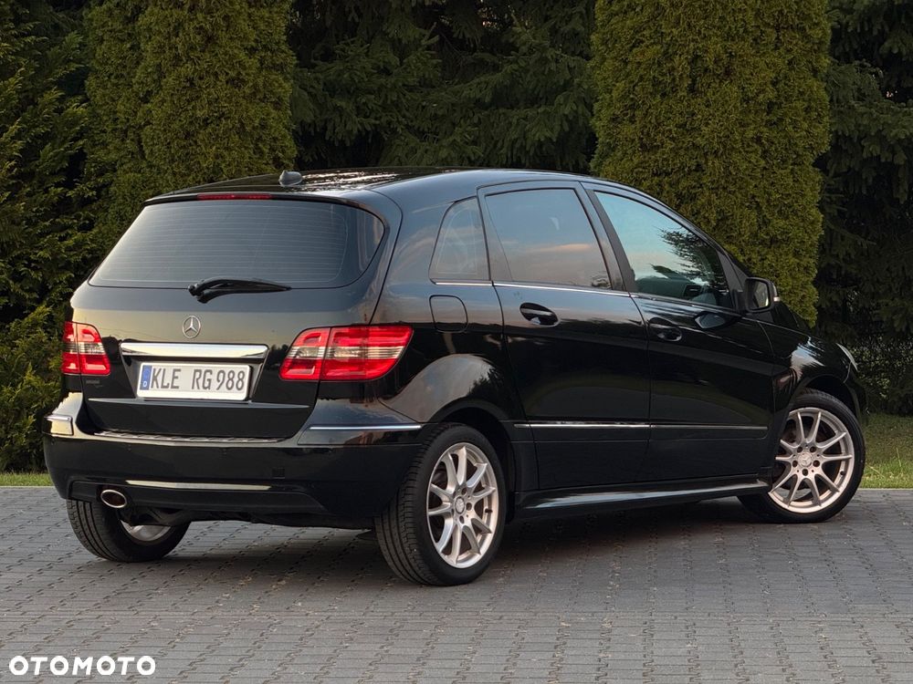 Mercedes-Benz Klasa B 180 BlueEFFICIENCY SPORT EDITION - 4