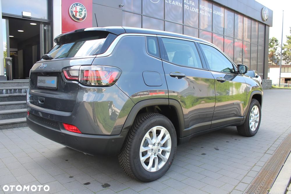 Jeep Compass - 9