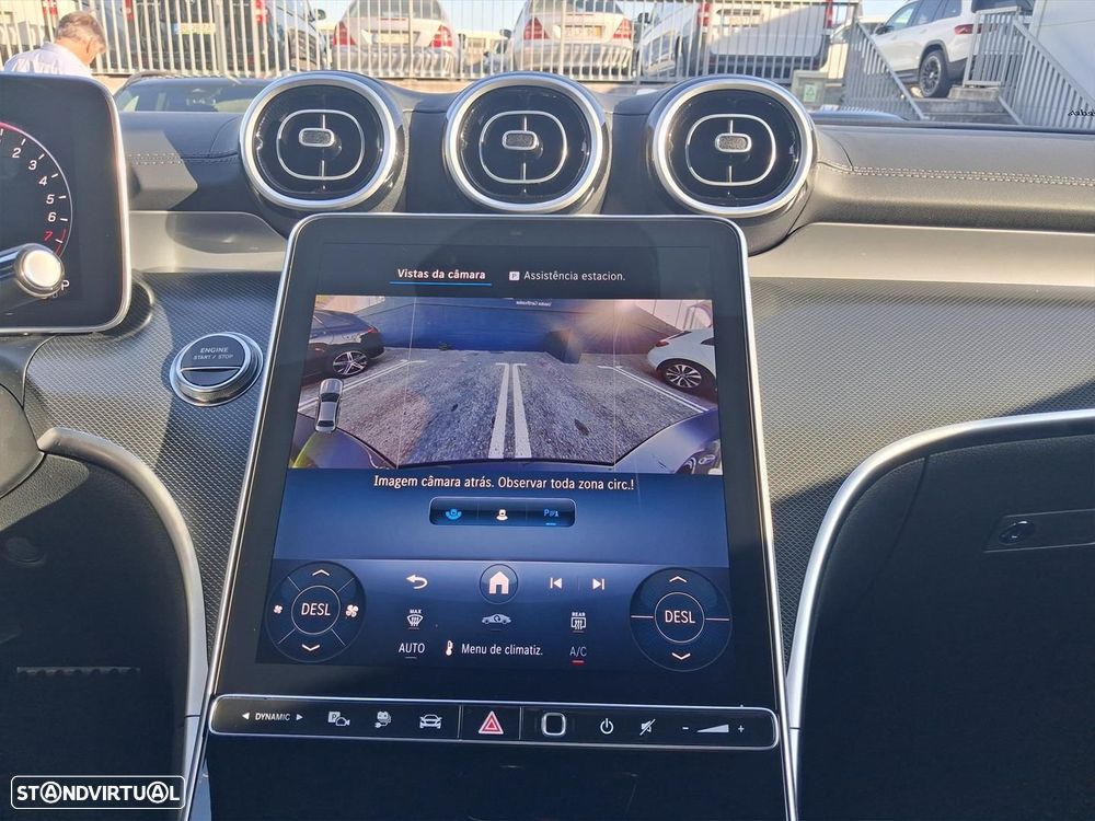 Mercedes-Benz C 300 e AMG Line - 19