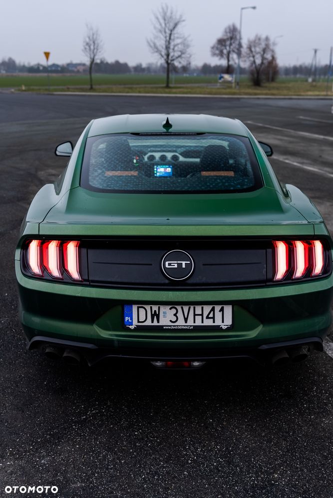 Ford Mustang - 32