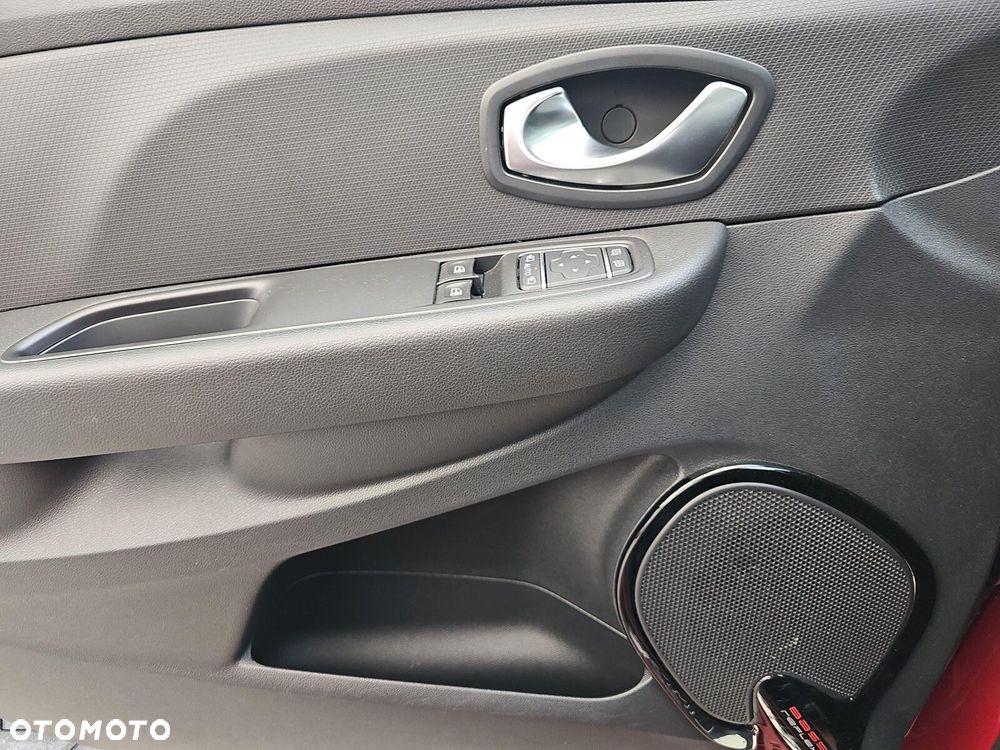 Renault Clio - 16