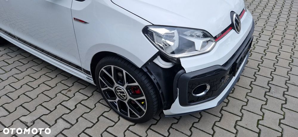 Volkswagen up! GTI - 17