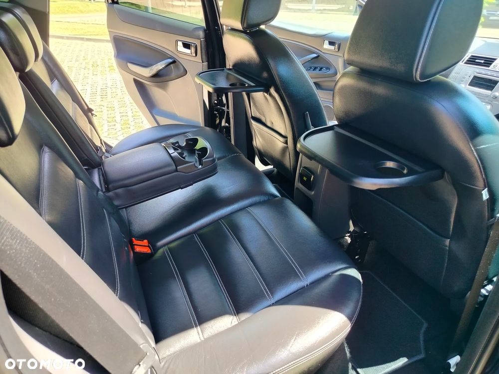 Ford Kuga 2.5 4x4 Champions Edition - 29
