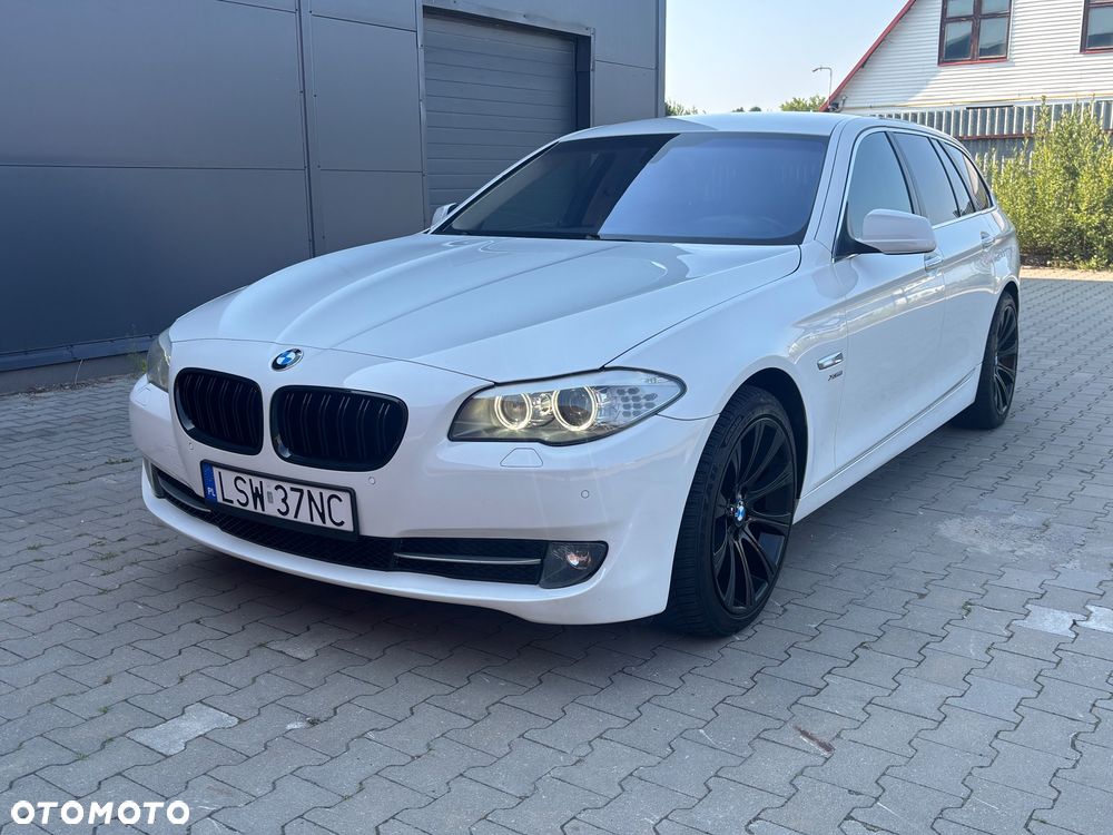 BMW Seria 5 530d xDrive - 26