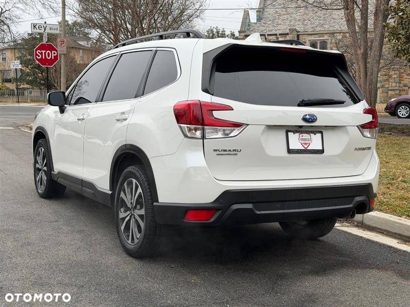 Subaru Forester 2.0 i Active Lineartronic - 13
