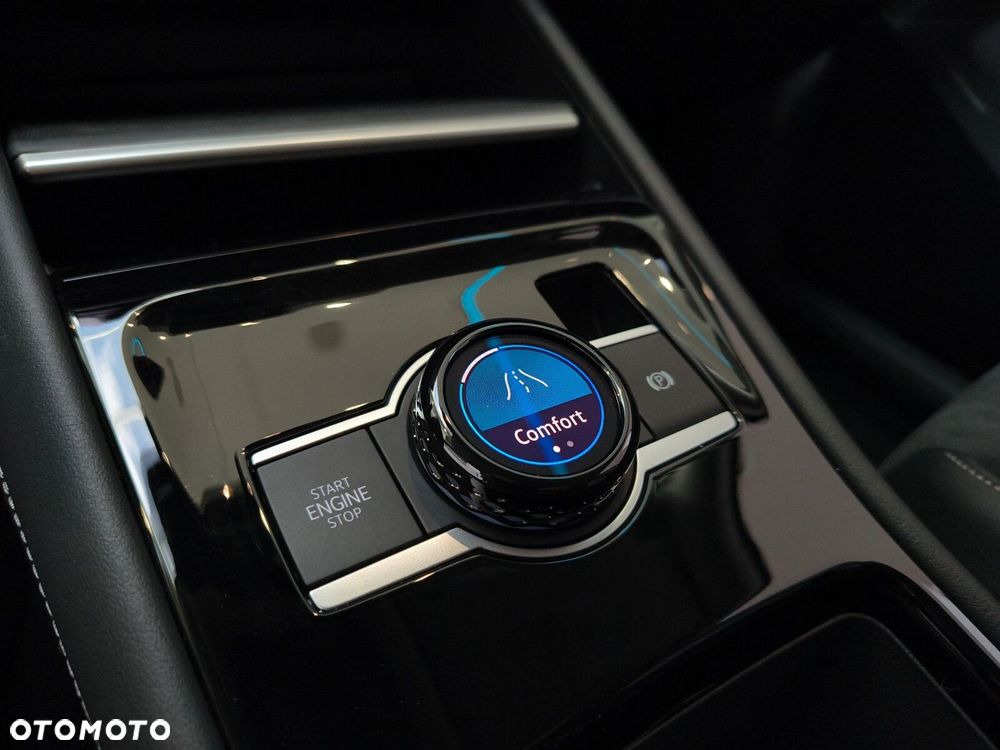 Volkswagen Tiguan - 31