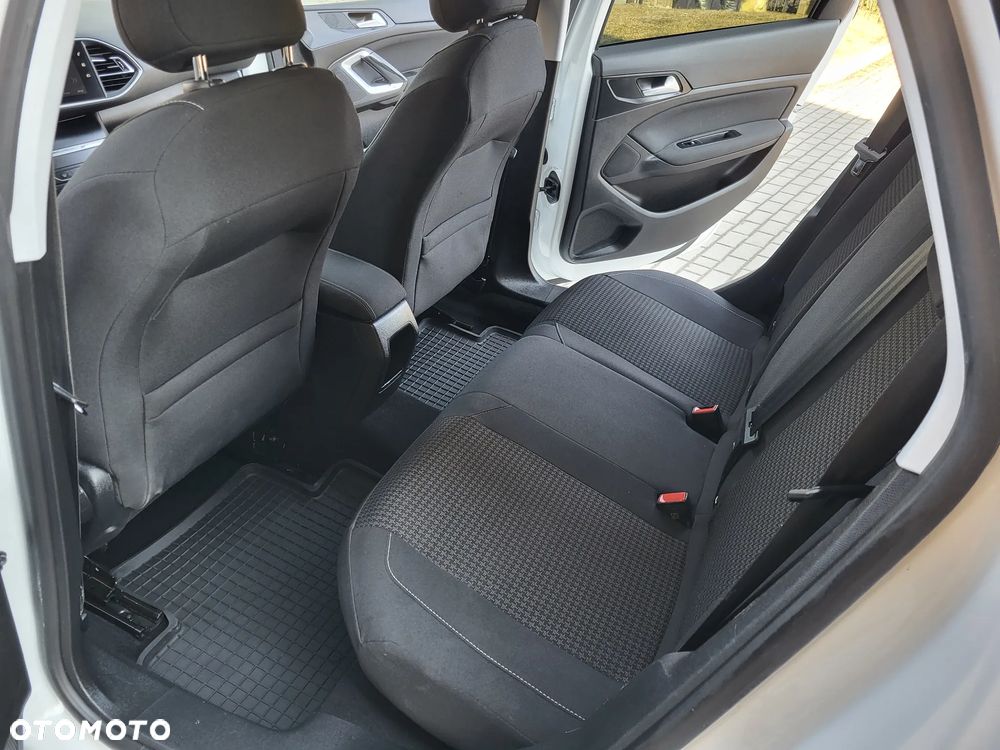 Peugeot 308 BlueHDi 130 Black Edition - 23