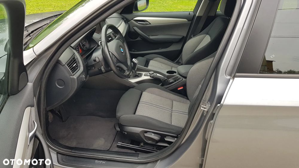 BMW X1 xDrive20d - 10