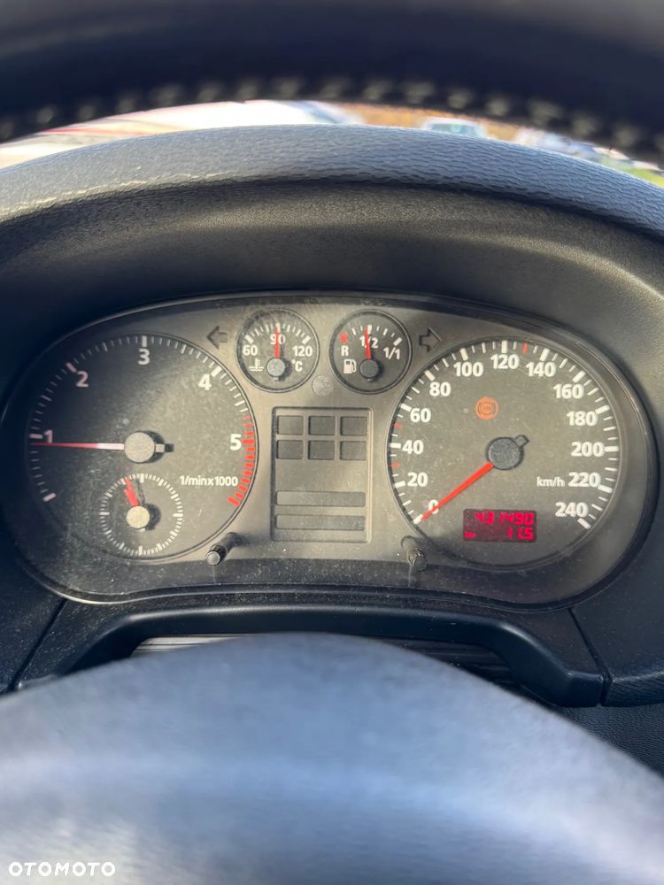 Audi A3 3-drzwiowe 1.9 TDI Ambition - 12