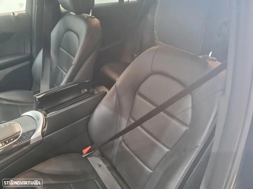 Mercedes-Benz GLC 300 e Coupé 4Matic - 8