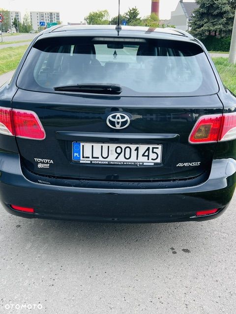 Toyota Avensis 2.0 D-4D 2010 - 4