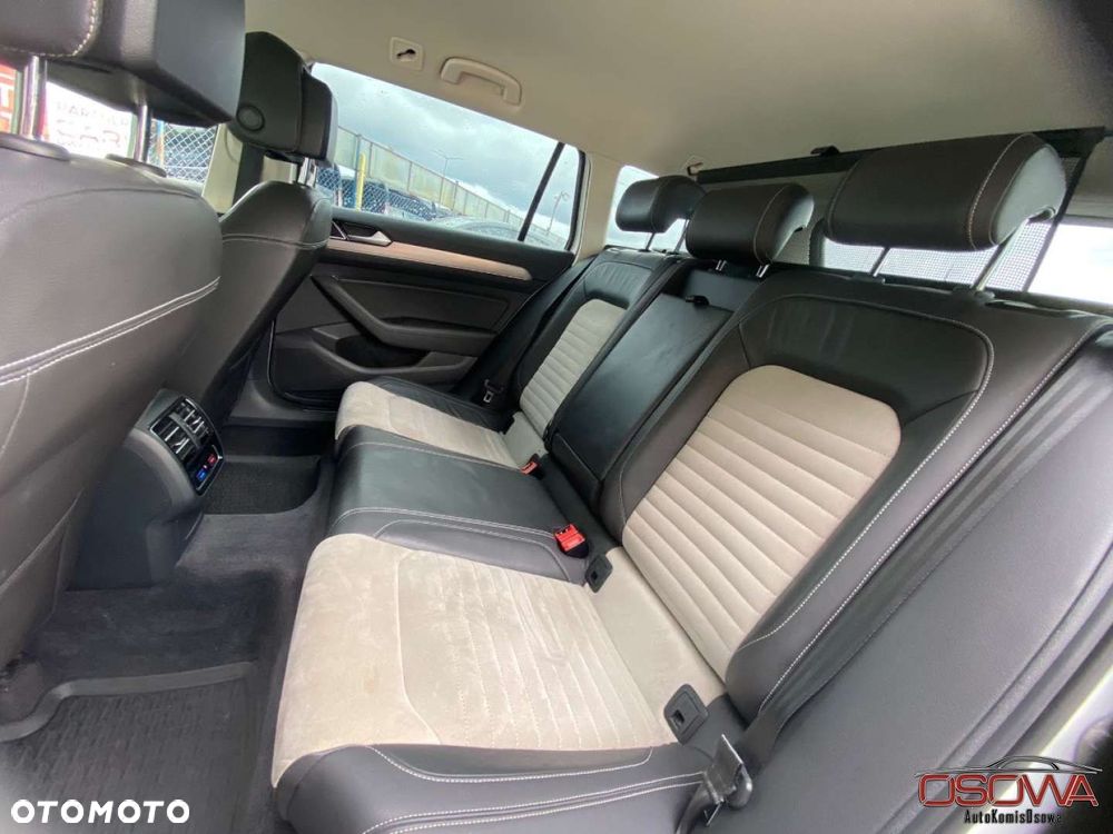 Volkswagen Passat - 22