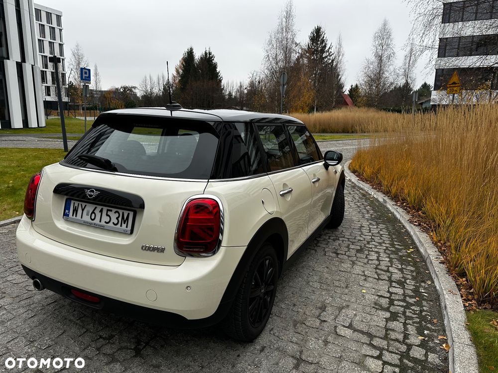 MINI Cooper Standard - 5