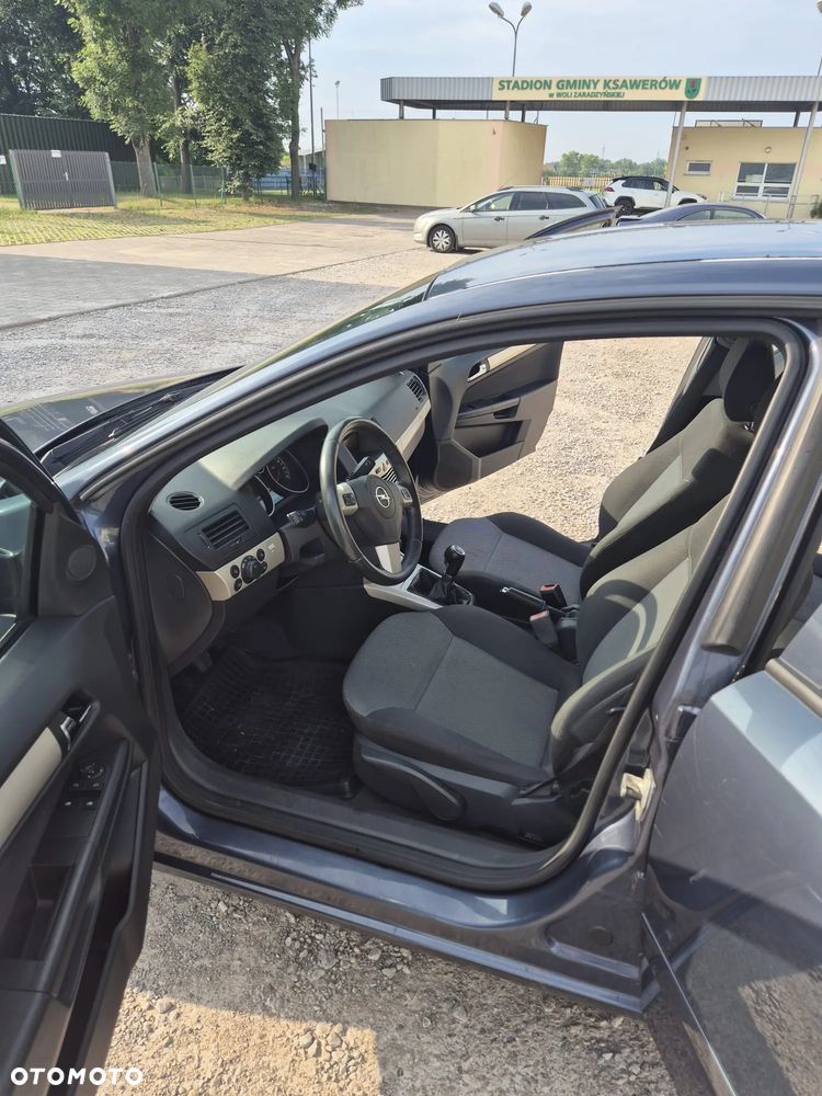 Opel Astra 1.6 - 25
