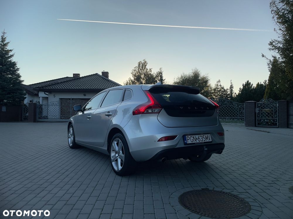 Volvo V40 D3 Summum - 4