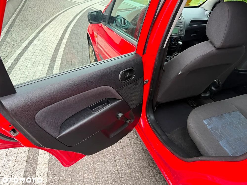 Ford Fiesta 1.3 Style - 19
