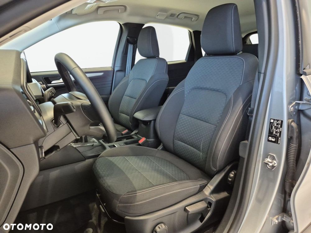 Ford Kuga - 11