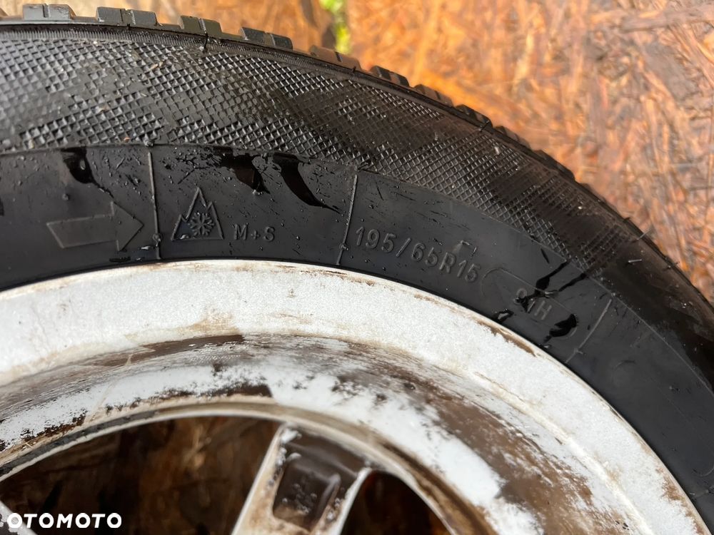 KOŁA FELGI KOMPLET HYUNDAI IX20 KIA VENGA 6.0Jx15H2 5x114 195/65R15 KBA 50446  KOMPLET ORYGINALNYCH KÓŁ DO HYUNDAI IX20 KIA VENGA   6.0Jx15H2 5x114  KBA 50446   KLEBER QUADRAXEN3 195/65R15 OPONY CAŁOROCZNE 2024R OPONY 4X 7.00 - 27