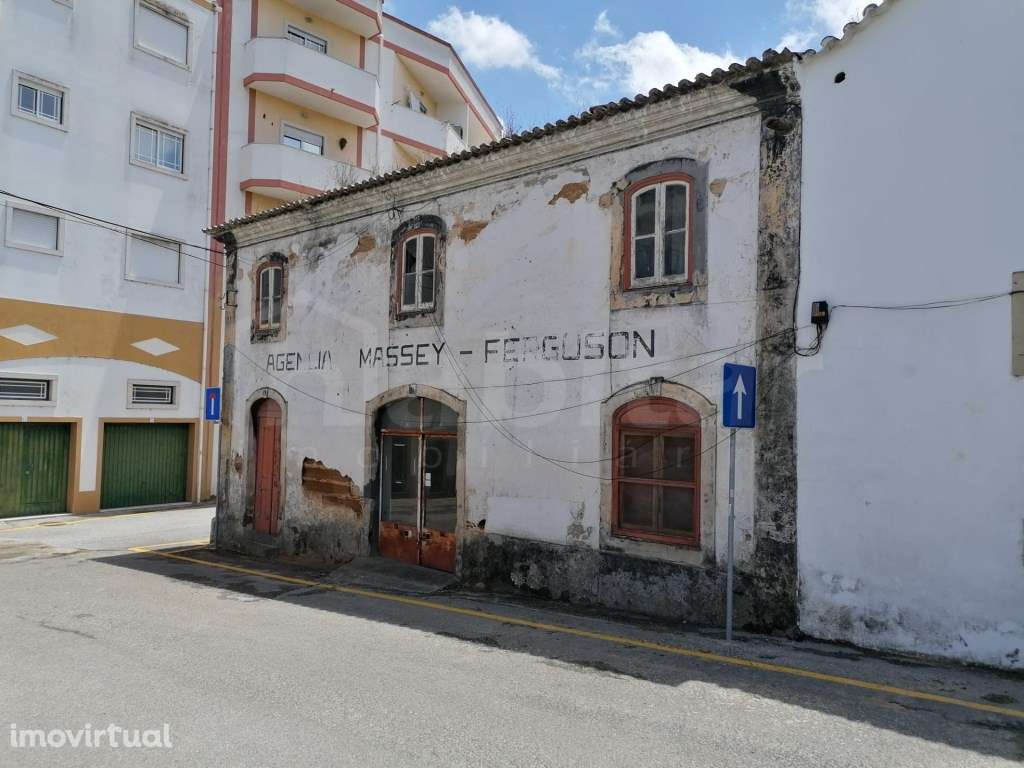 Terreno Urbano, com 647 m2 - Grande imagem: 4/10