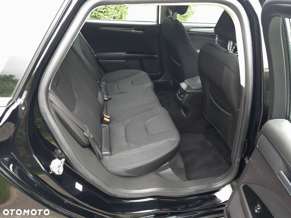 Ford Mondeo 2.0 TDCi Titanium - 11
