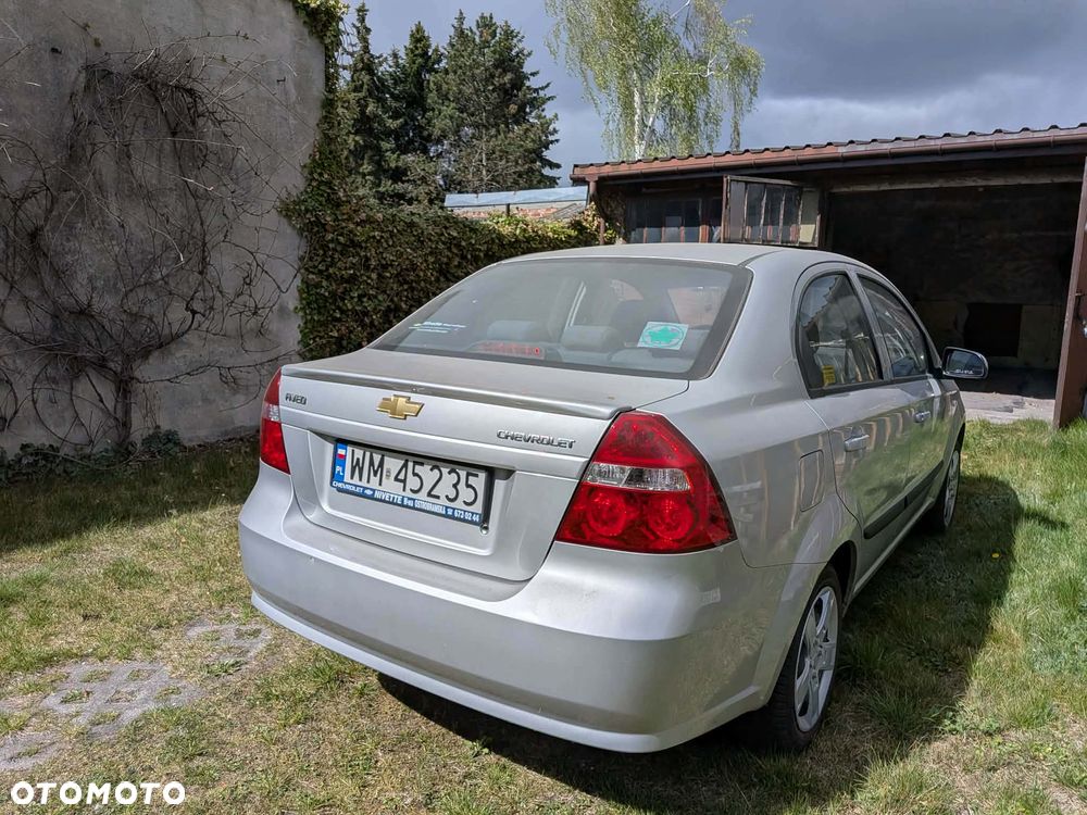 Chevrolet Aveo - 6
