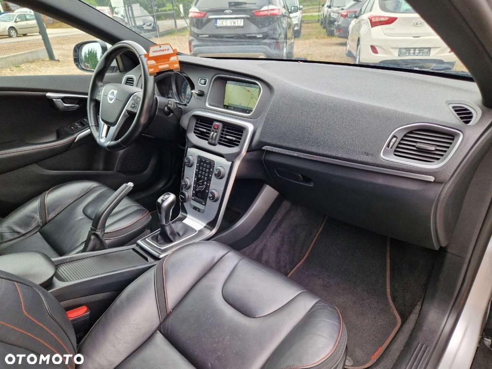 Volvo V40 Cross Country D3 Ocean Race - 19