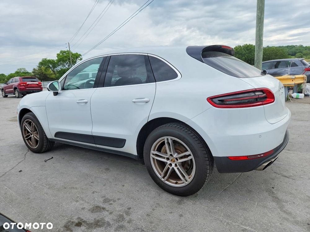 Porsche Macan - 4