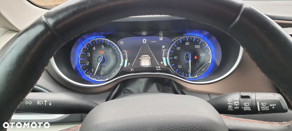 Chrysler Pacifica - 3