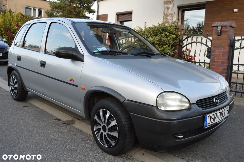 Opel Corsa - 1