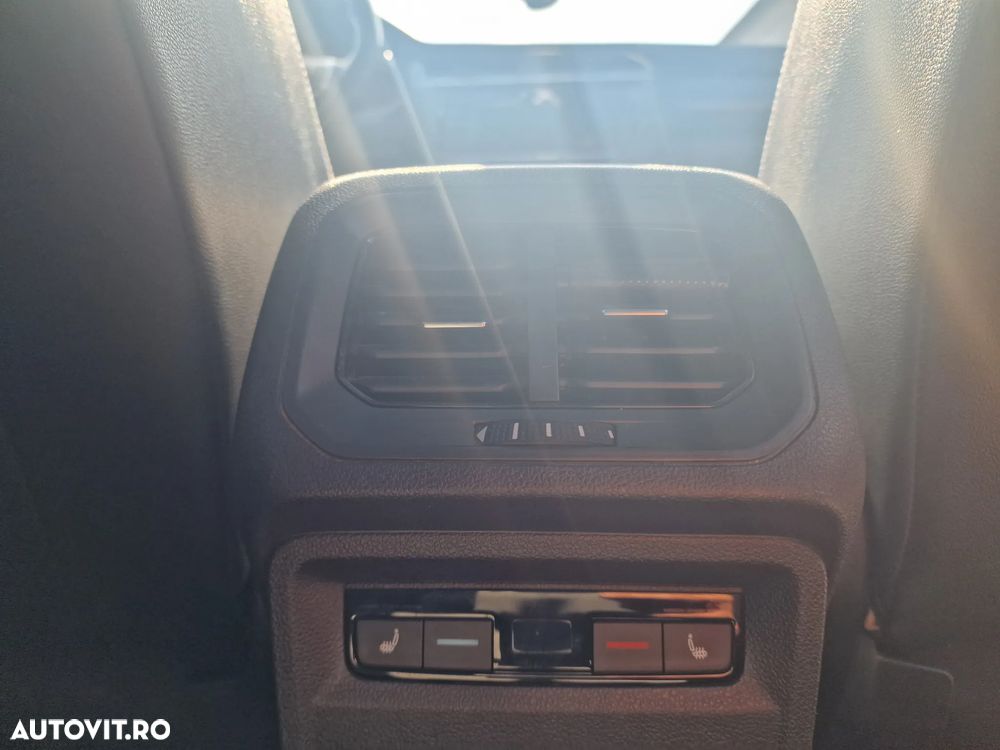 Volkswagen Tiguan 2.0 TDI SCR 4MOTION DSG Highline - 27