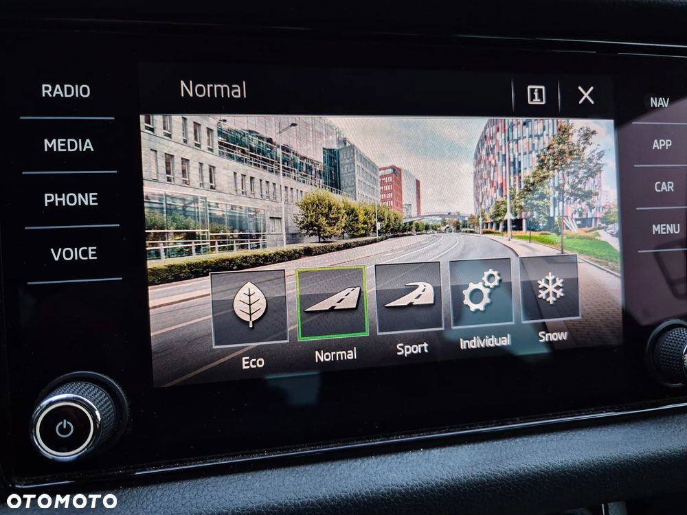 Skoda Kodiaq 2.0 TSI 4x4 Style DSG - 9