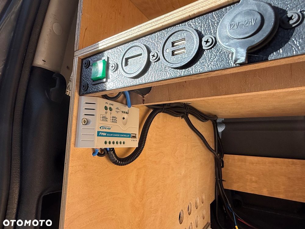 Land Rover Discovery - 23