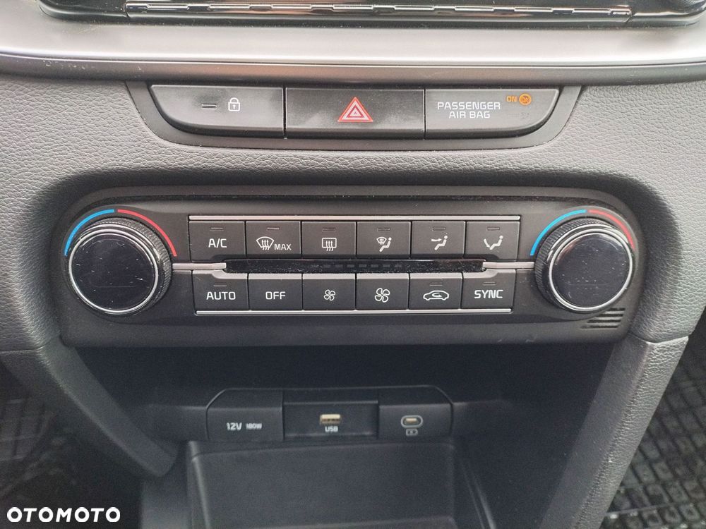 Kia Ceed - 25