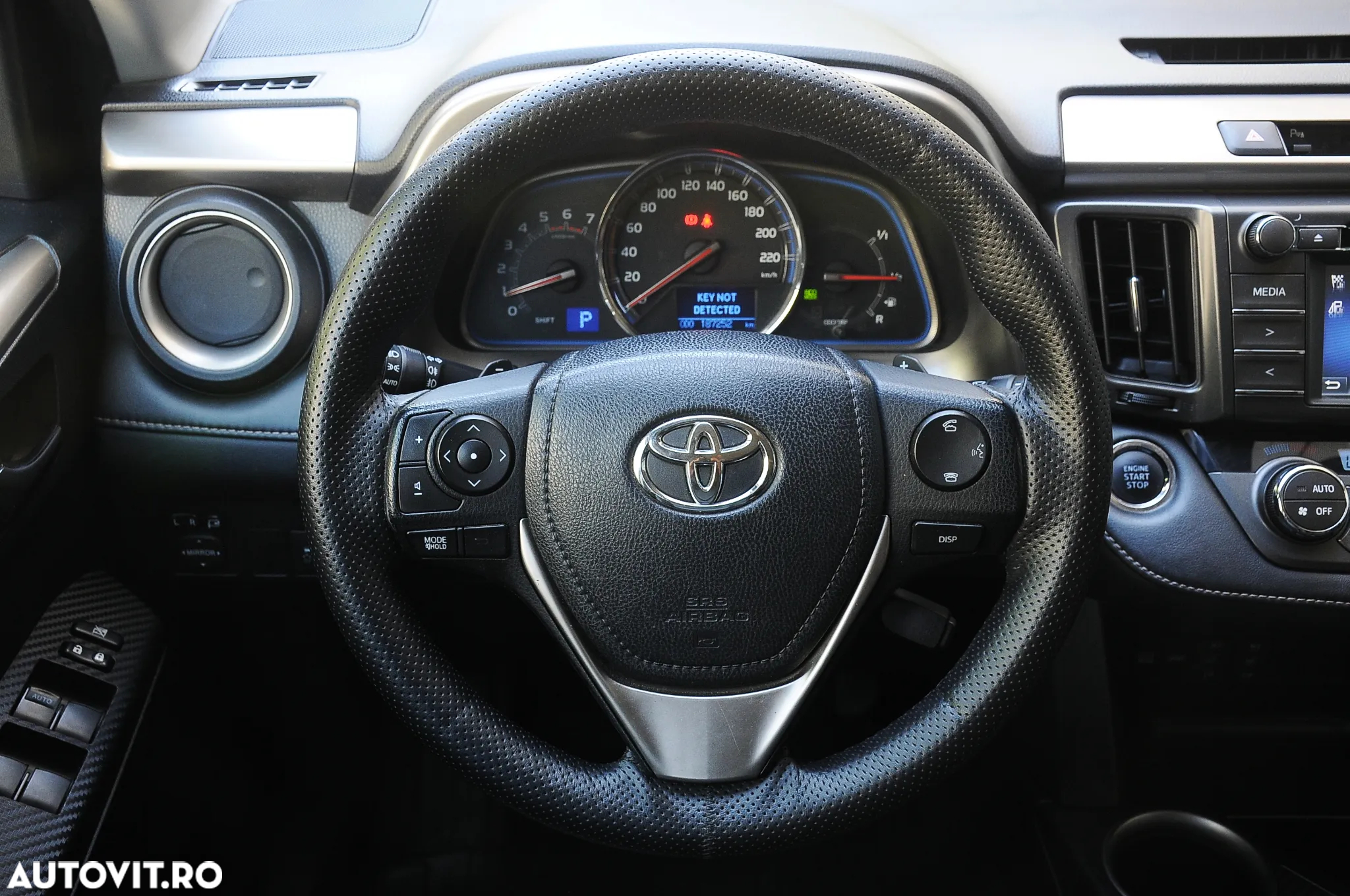 Toyota RAV4 2.2 D-4CAT 4WD Aut Luxury - 10