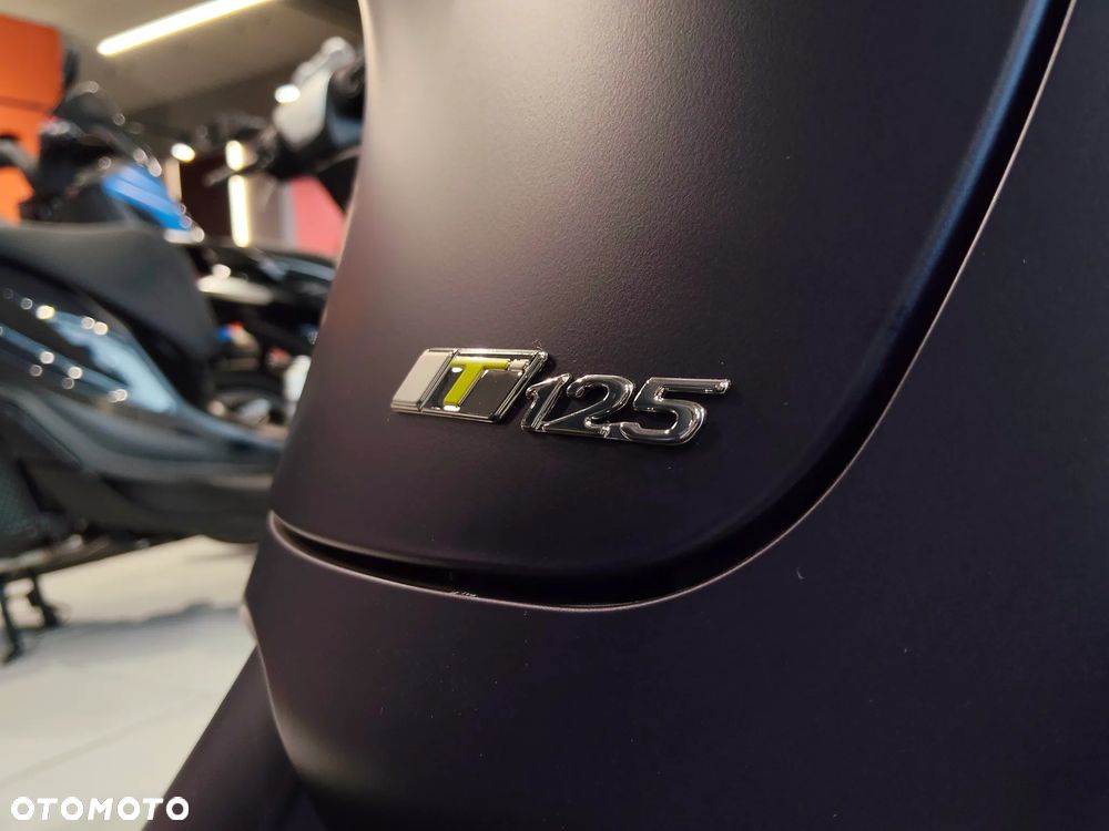 Vespa Primavera - 15