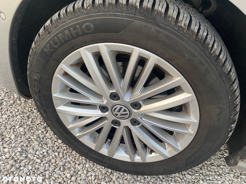 Volkswagen Golf - 23