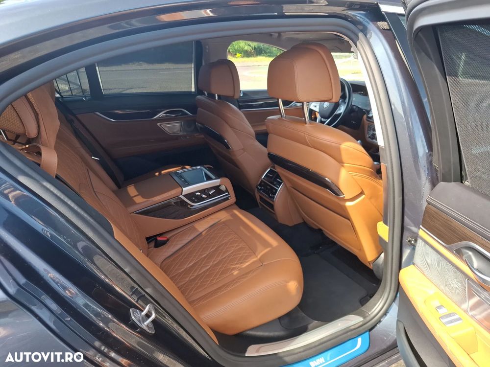 BMW Seria 7 740d xDrive - 15