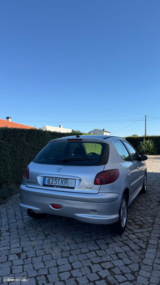 Peugeot 206
