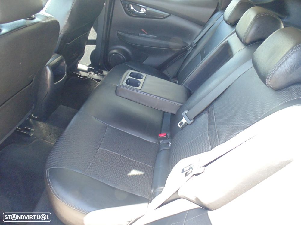 Nissan Qashqai 1.6 dCi Tekna Premium 18 360 - 22