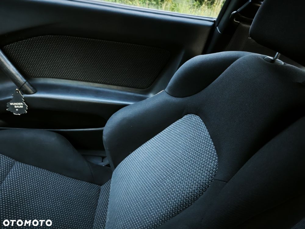 Hyundai Coupe - 7