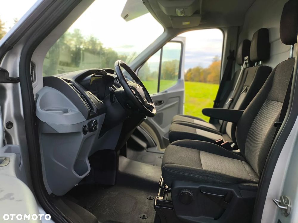 Ford Transit - 13