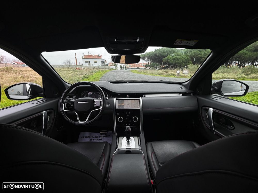 Land Rover Discovery Sport P300e R-Dynamic SE - 15