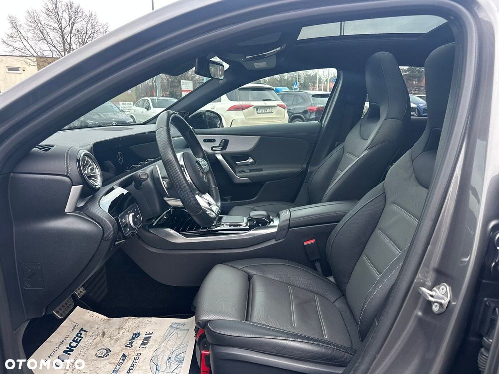 Mercedes-Benz Klasa A 35 AMG 4-Matic 7G-DCT - 14