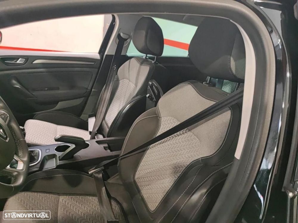 Renault Mégane Sport Tourer 1.5 Blue dCi Limited - 4